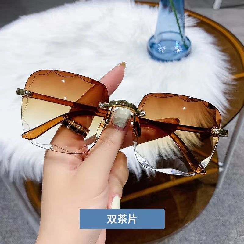 Square Rimless Fashion Sunglasses for Women Men Summer Gradient Sun Shades for Vacation Beach Travel(Not Include Glasses Case)