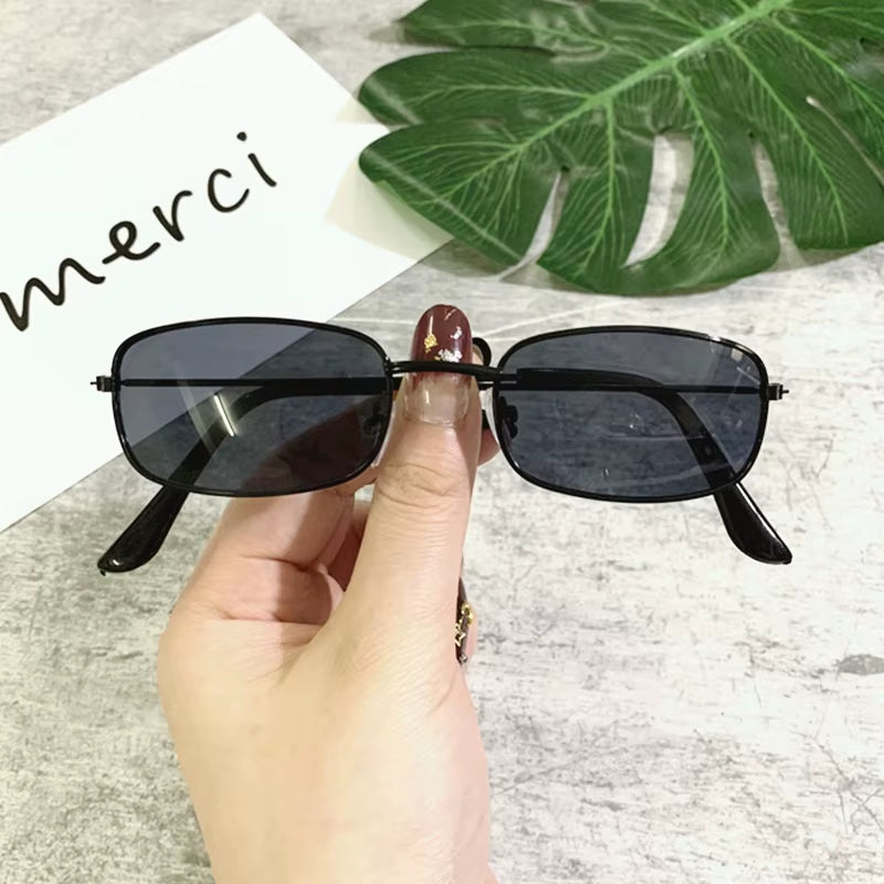 UV400 Classic Retro Metal Rectangle Sunglasses Unisex Vintage Design Lens Sun Glasses Small Oval Glasses Eyewear for Women Men
