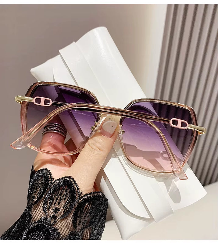 Eyewear New Sunglasses Mirror Female UV Protection Large Frame Net Fashionable Bright Edge Advanced Sense Driving Glasses T100