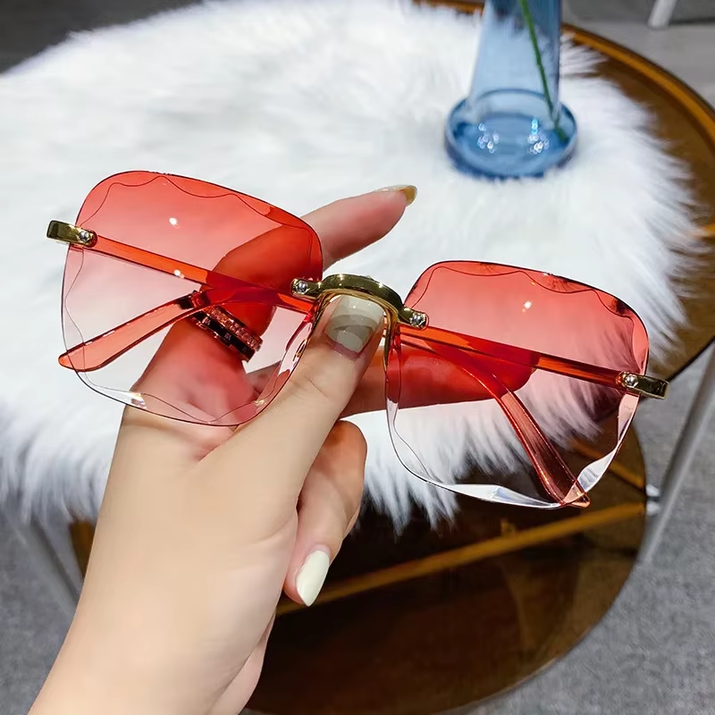 Square Rimless Fashion Sunglasses for Women Men Summer Gradient Sun Shades for Vacation Beach Travel（Not Include Glasses Case）