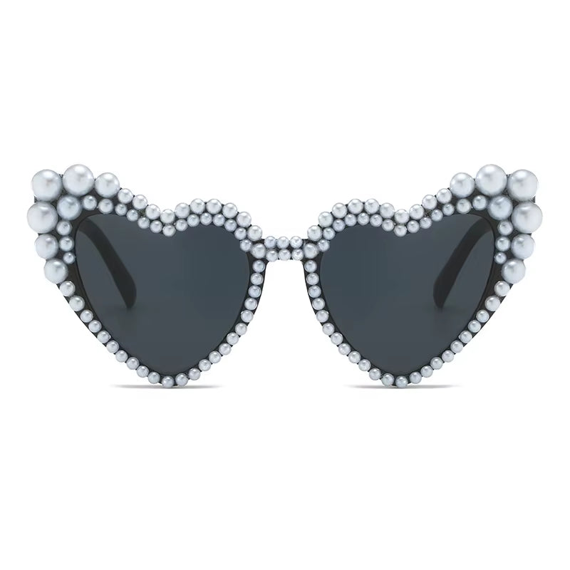 2025 Fashion Large Frame Heart Designer Sunglasses Pearl-Set Personality Beach Just Married Sunglasses Bridesmaid Gift UV400